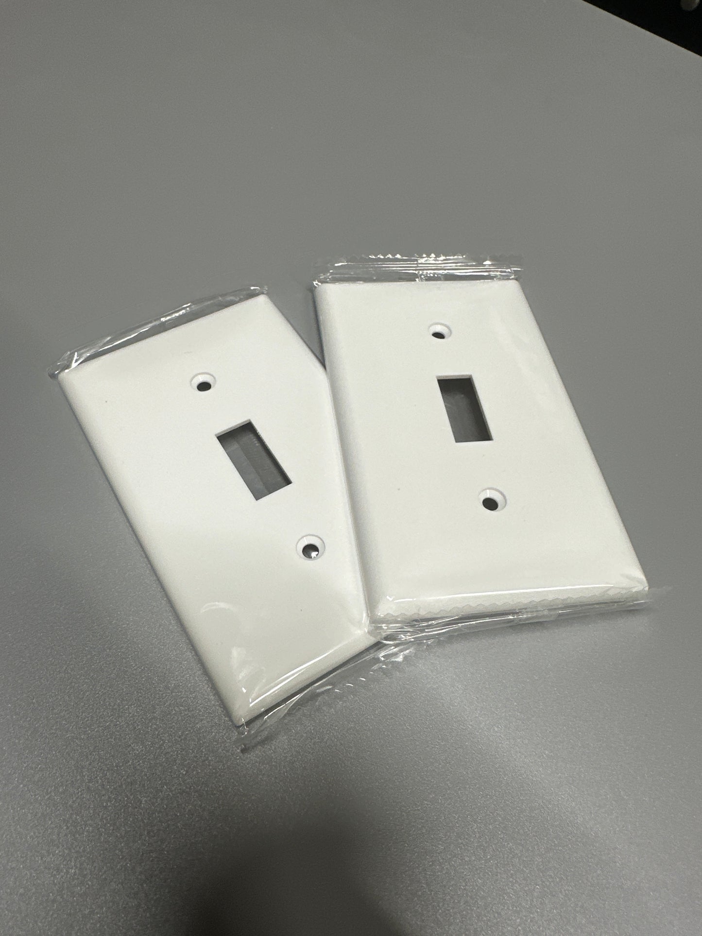 CUSTOM STANDARD SINGLE LIGHT SWITCH PLATE