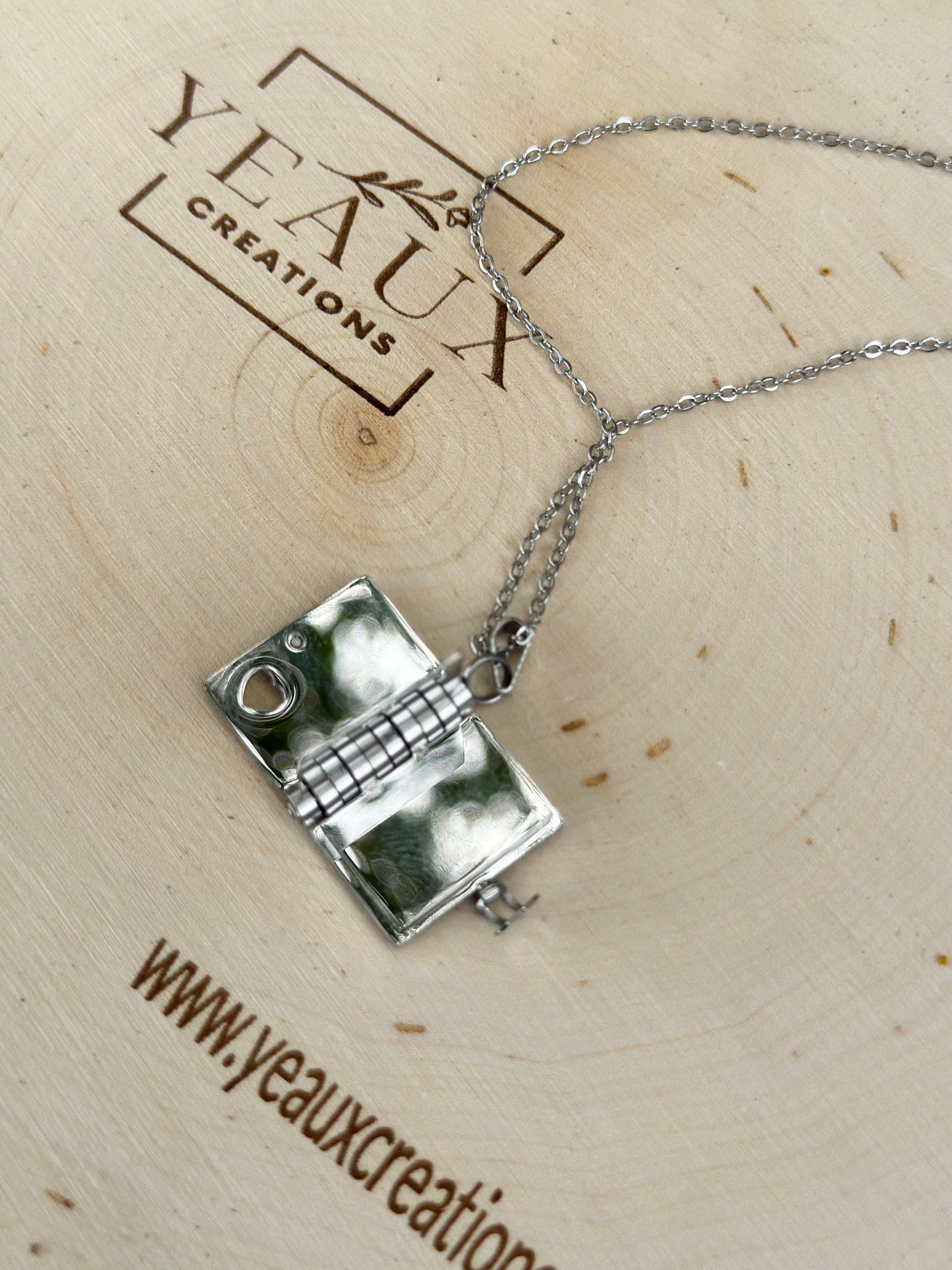 PERSONALIZED BOOK (3 PAGES) NECKLACE