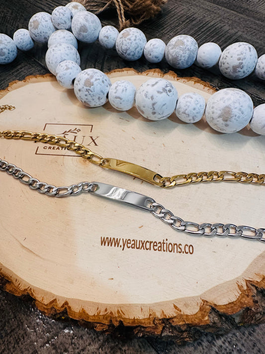 PERSONALIZED MEN'S HORIZONTAL BAR FIGARO CHAIN BRACELET