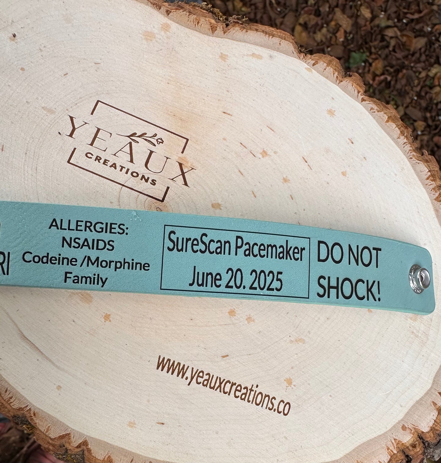 PERSONALIZED MEDICAL ALERT BRACELET