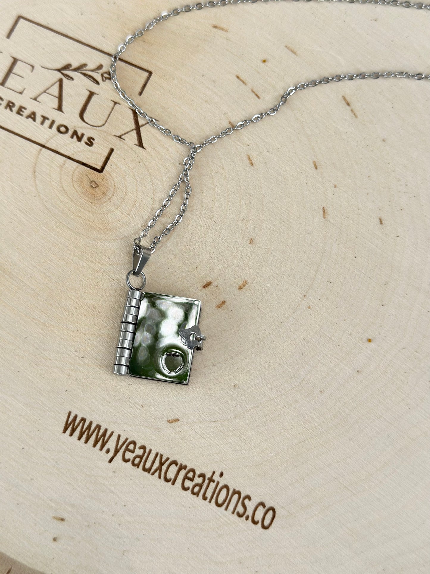 PERSONALIZED BOOK (3 PAGES) NECKLACE