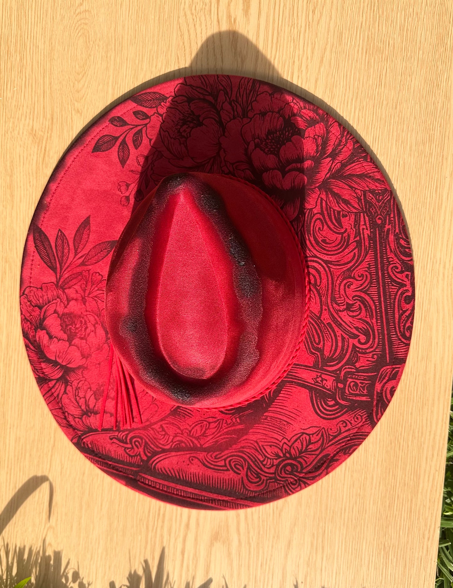 BOOTS AND FLOWERS WIDE BRIM HAT