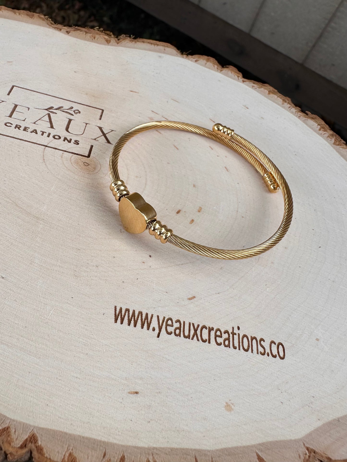 PERSONALIZED STAINLESS STEEL HEART BRACELET