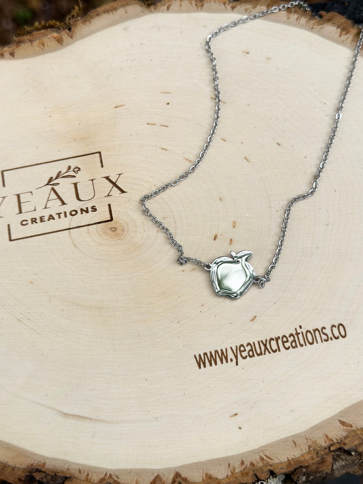 PERSONALIZED APPLE NECKLACE