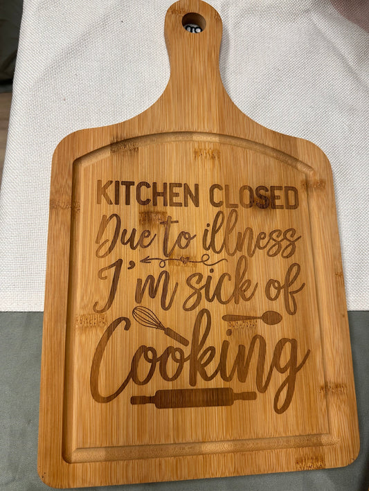 KITCHEN CLOSED CUTTING BOARD
