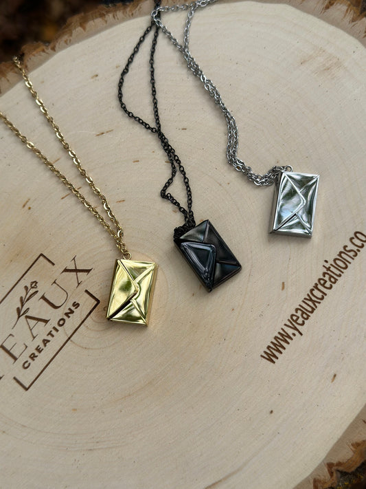 PERSONALIZED ENVELOPE/LETTER NECKLACE