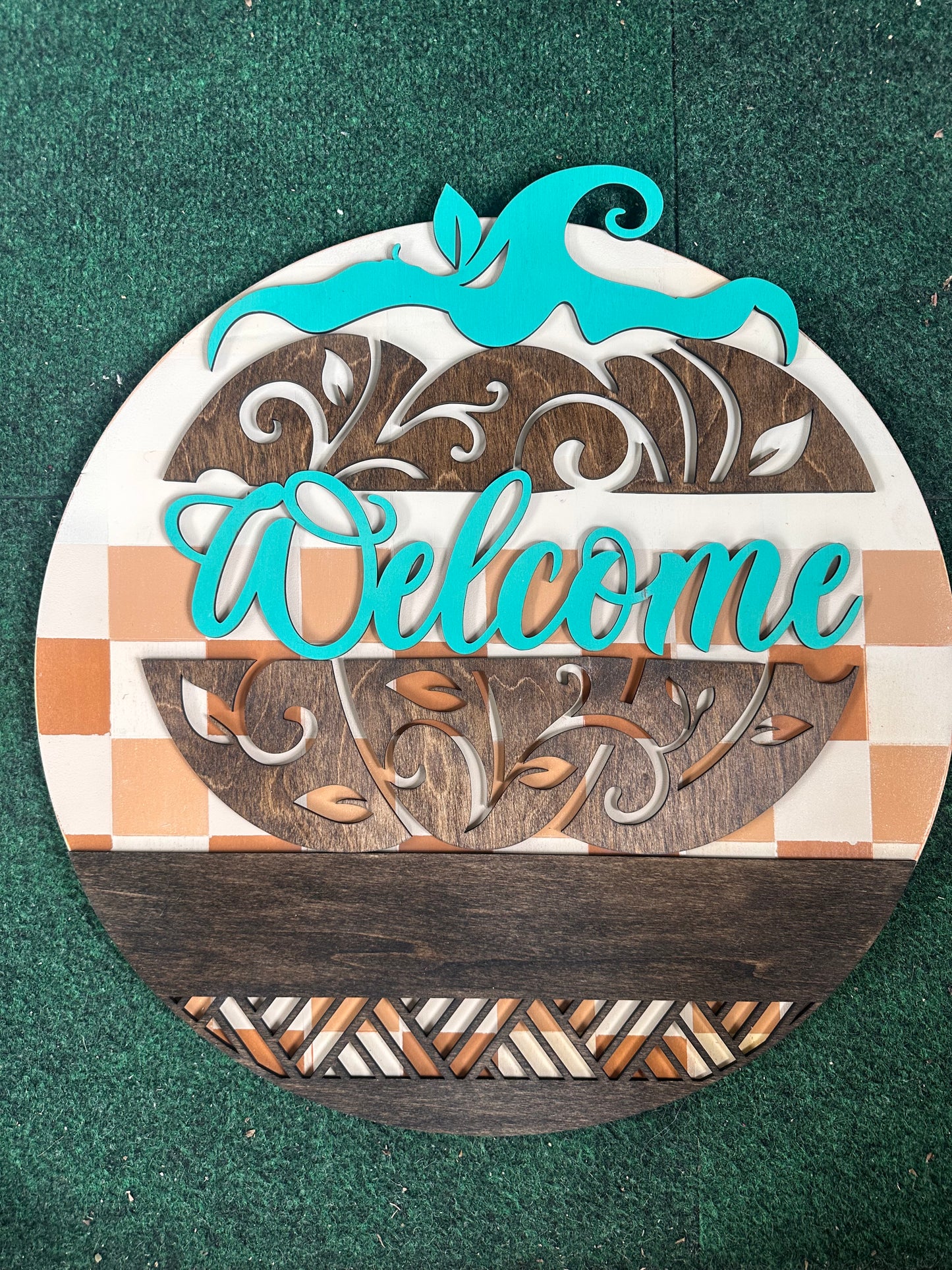 WELCOME PUMPKIN DOOR HANGER
