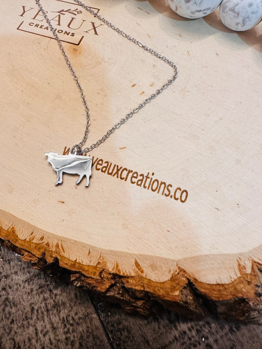 PERSONALIZED COW PENDANT NECKLACE