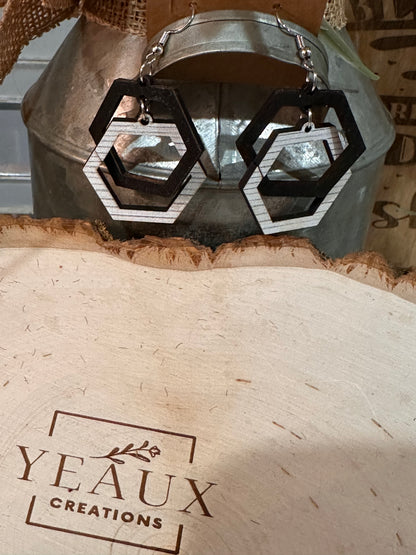 LOOP THROUGH EARRINGS