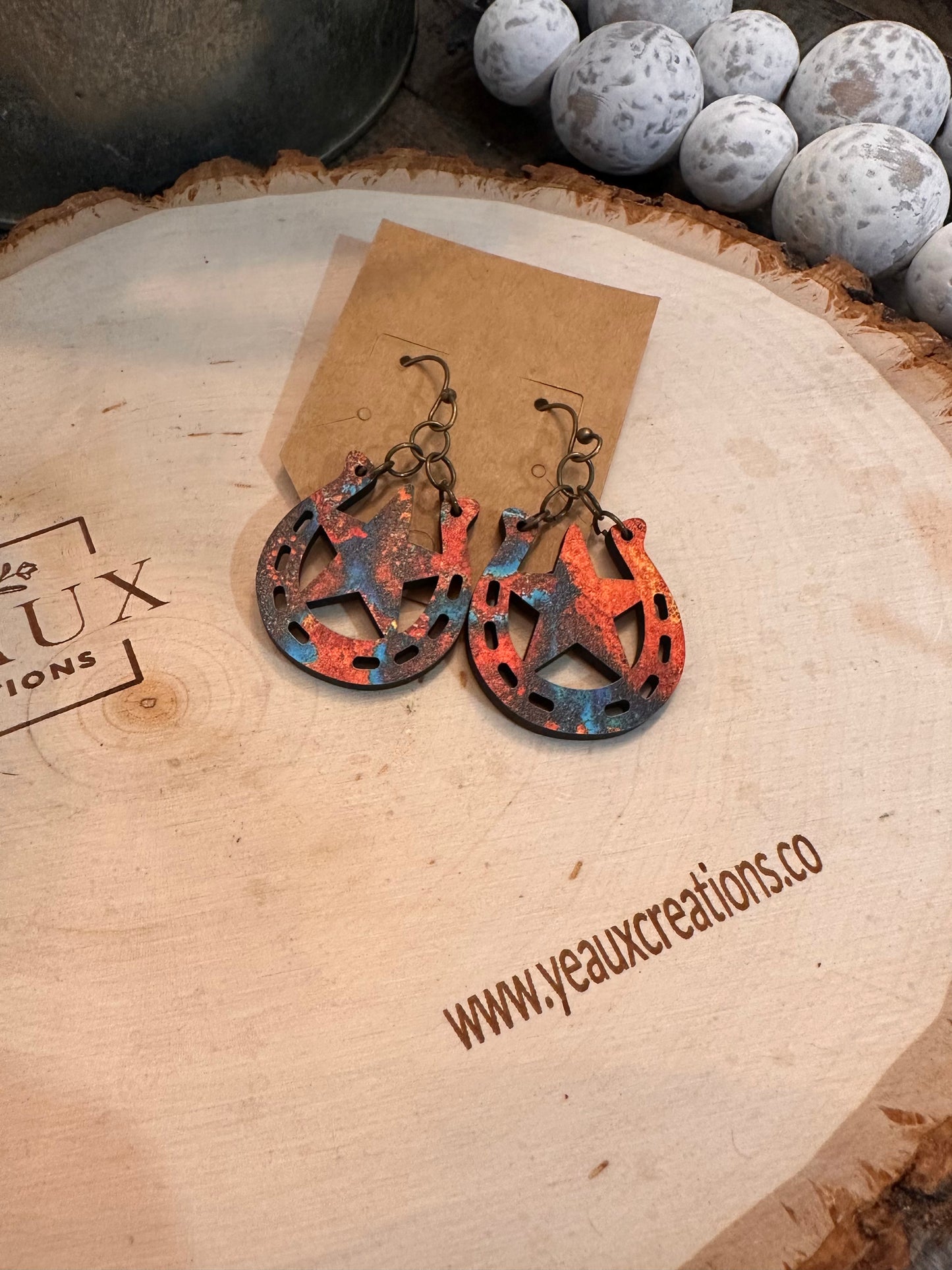 HORSESHOE WOOD EARRINGS