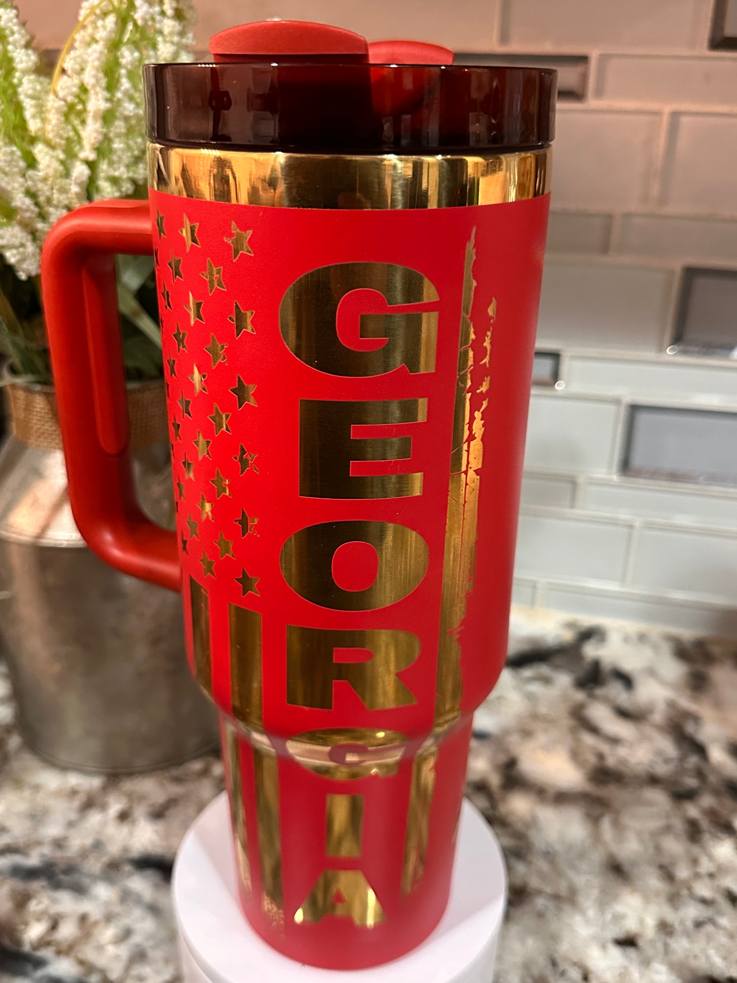 GEORGIA BULLDOGS 40 oz  Stainless Steel TUMBLER- GOLD Plated, Double Walled Vacuum Insulated